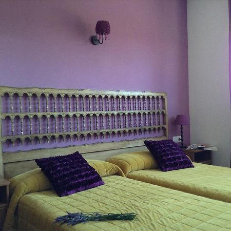 Hostal Camino Del Perdon Uterga Ngoại thất bức ảnh